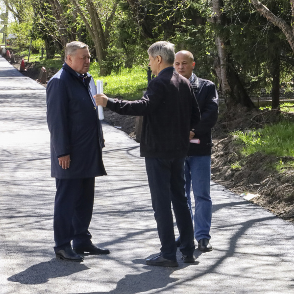 Мэр Северска Николай Диденко проверил выполнение работ по национальному проекту